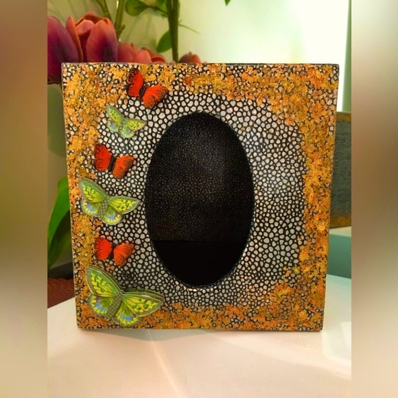 HANDMADE BUTTERFLY BLING THEMED TISSUE BOX - Picture 5 of 9